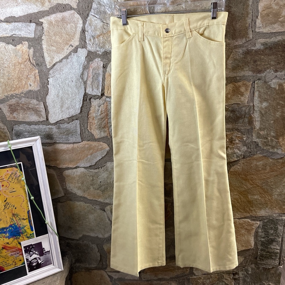 💛 Vintage Levi’s Yellow Flared Pants💛